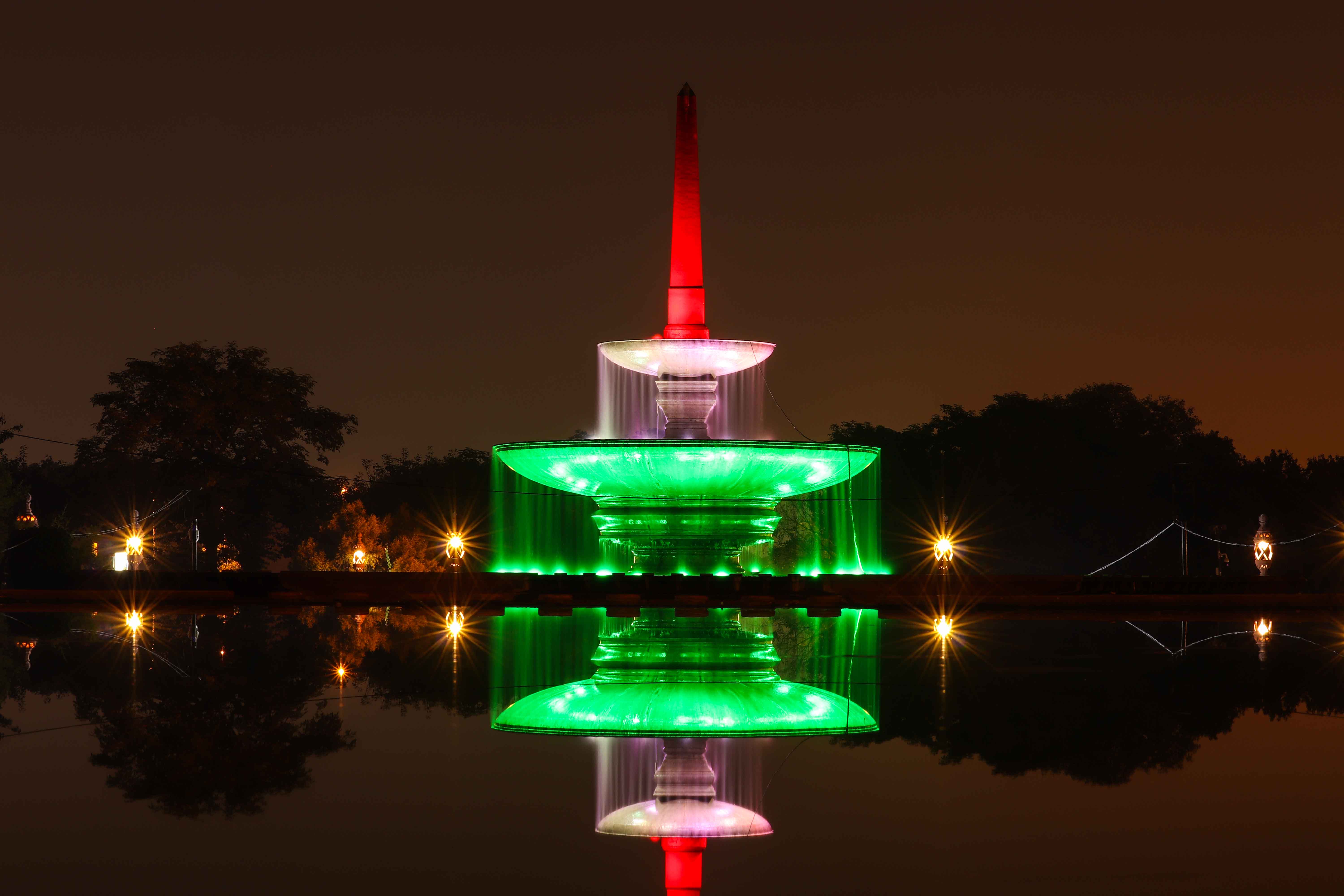 rashtrapati bahawan, new delhi, india, monuments, travel-delhi, delhi-monuments, Amar-Jawan-Jyoti, Shanti-Path